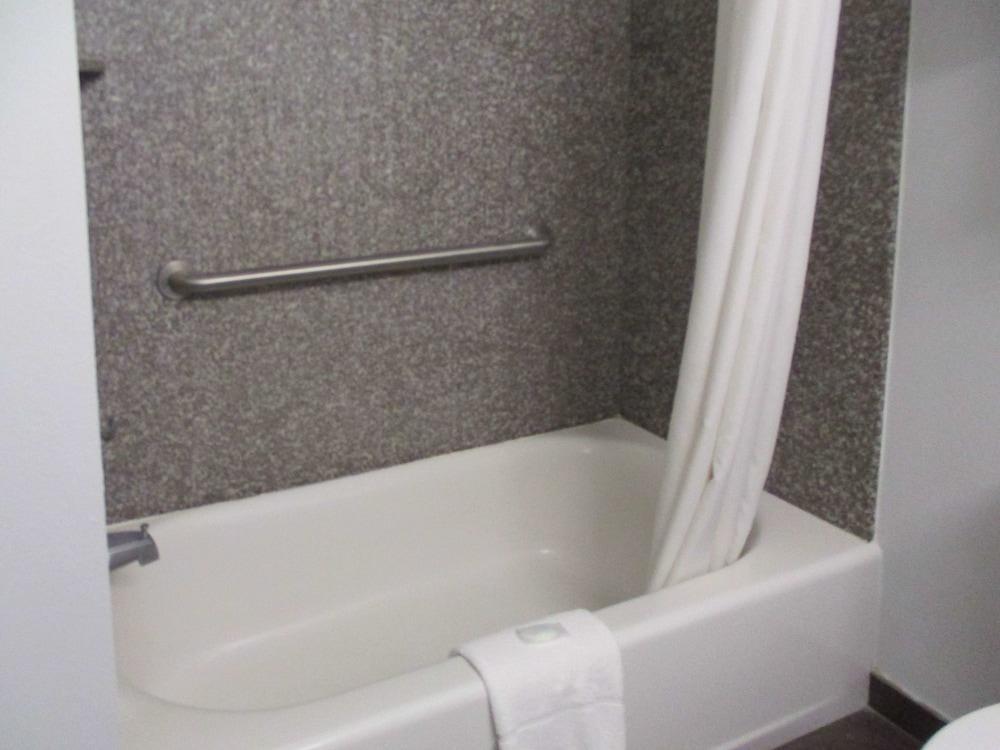 Quality Inn Leesville מראה חיצוני תמונה